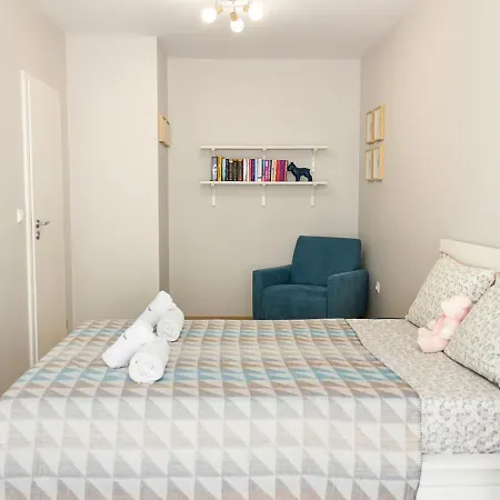 Апартамент Homey 1-bd In Varna, Next To Grand Mall