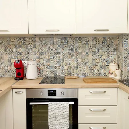 Апартамент Homey 1-bd In Varna, Next To Grand Mall Варна